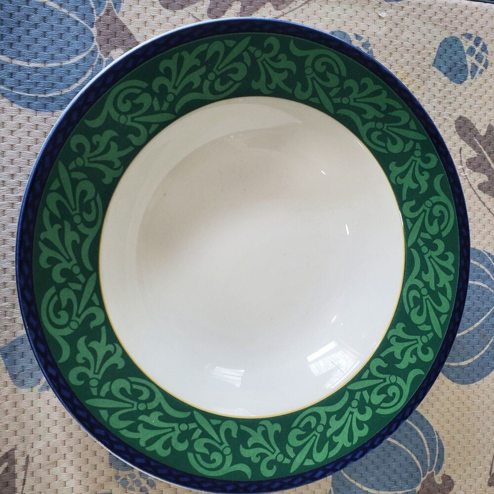 Casual by Victoria & Beale fleur de lis discontinued pattern 9037 bowl